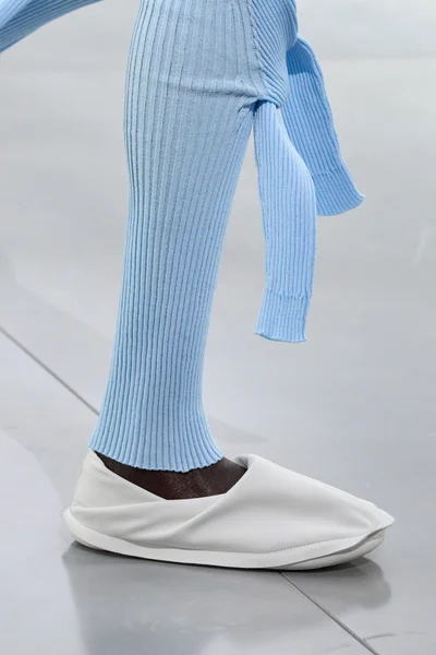 Look 69